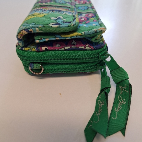 Vera Bradley wallet/crossbody plus Free Vera Bradley ID & coin purse - Picture 11 of 16
